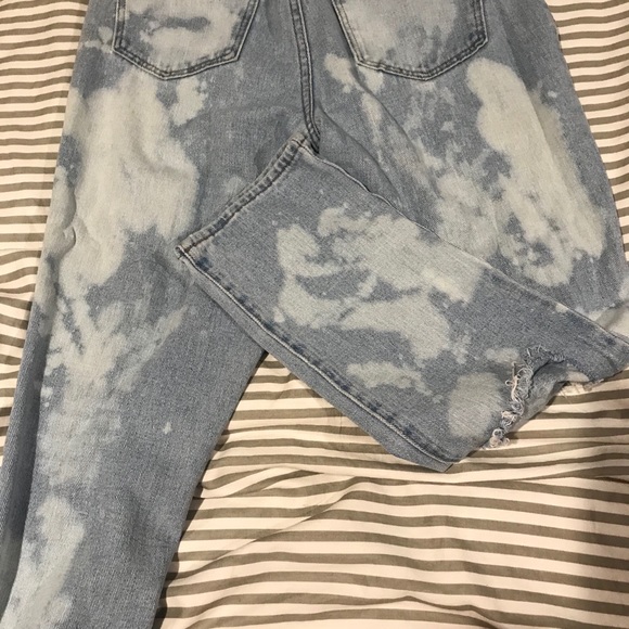 Pacsun Bleached Jeans - Picture 5 of 5